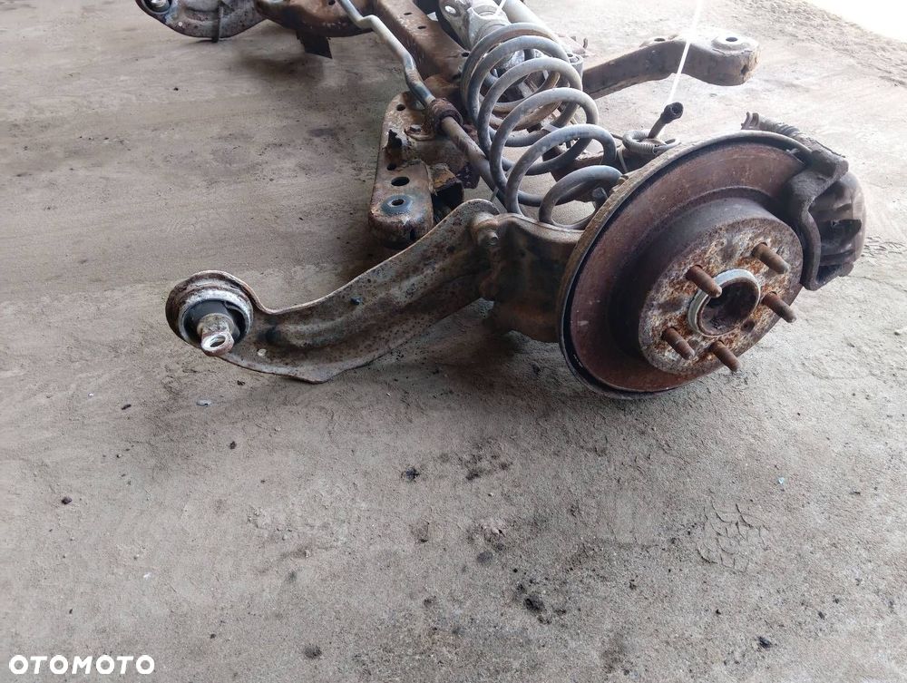KOMPLETNE ZAWIESZENIE BELKA SANKI TYŁ OPEL INSIGNIA A HB 5D - 5