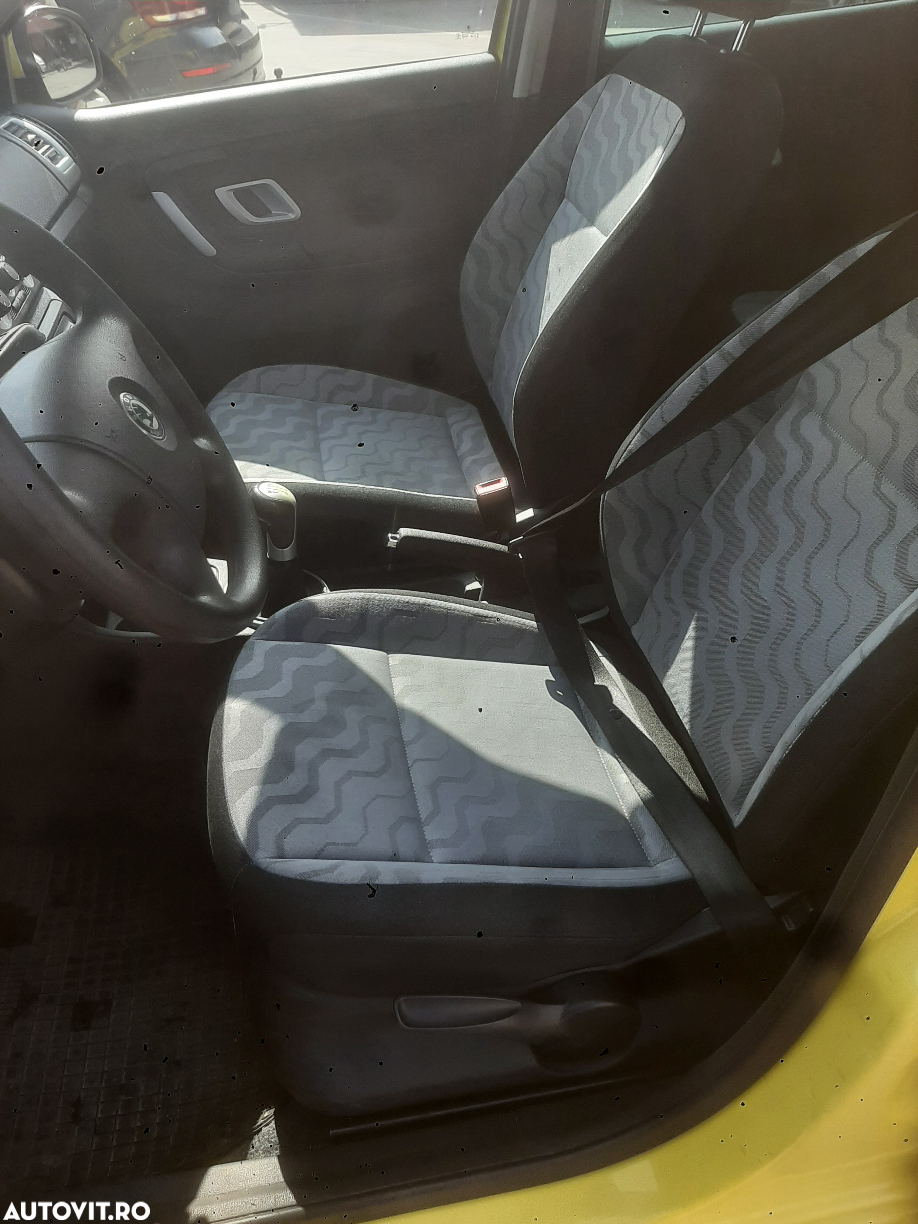 Skoda Fabia 1.2 HTP Active - 12