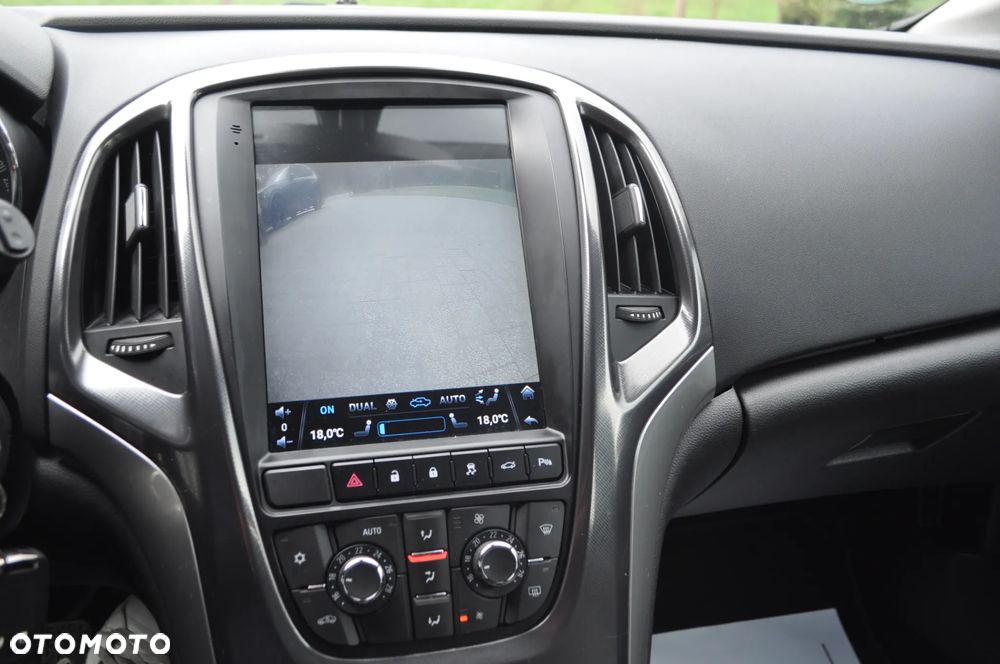 Opel Astra 1.4 Turbo Cosmo - 18