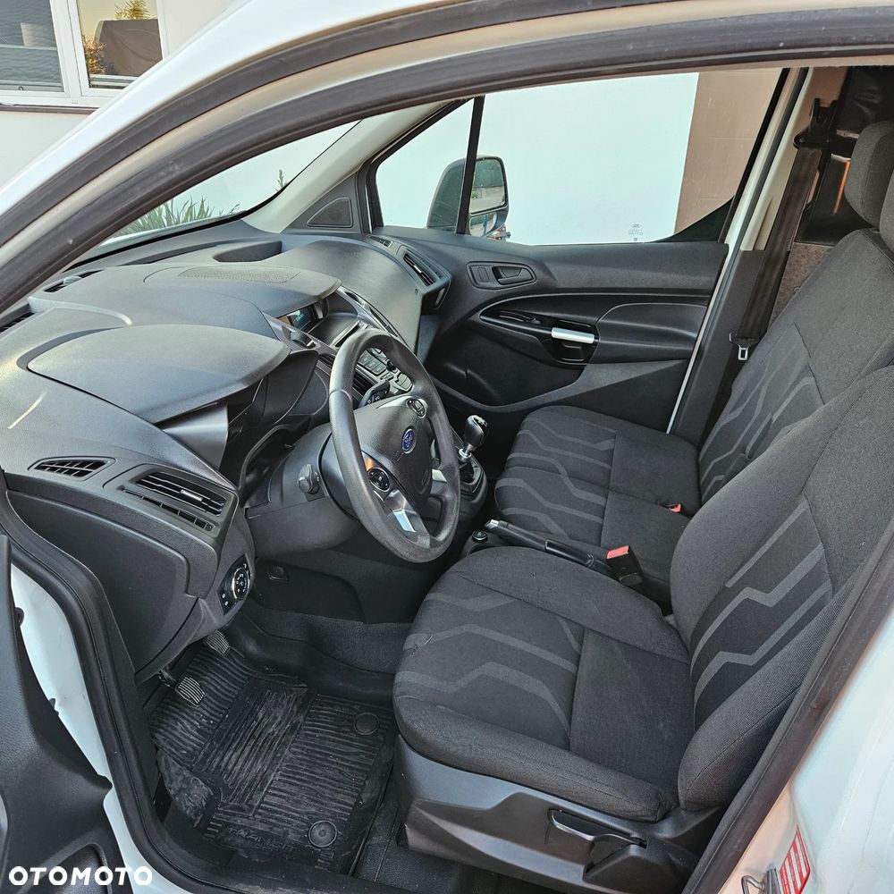 Ford Transit Connect - 14