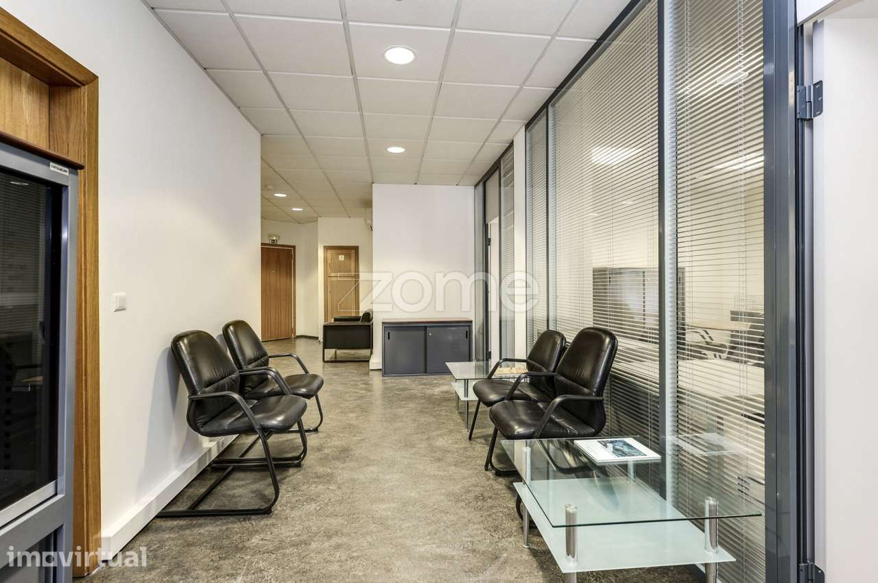 Escritório mobilado com 97 m² e dois amplos terraços |Lisboa - Grande imagem: 4/28