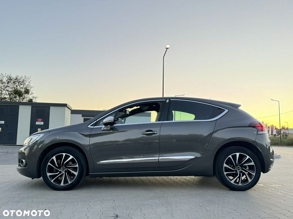 DS Automobiles DS 4 - 7