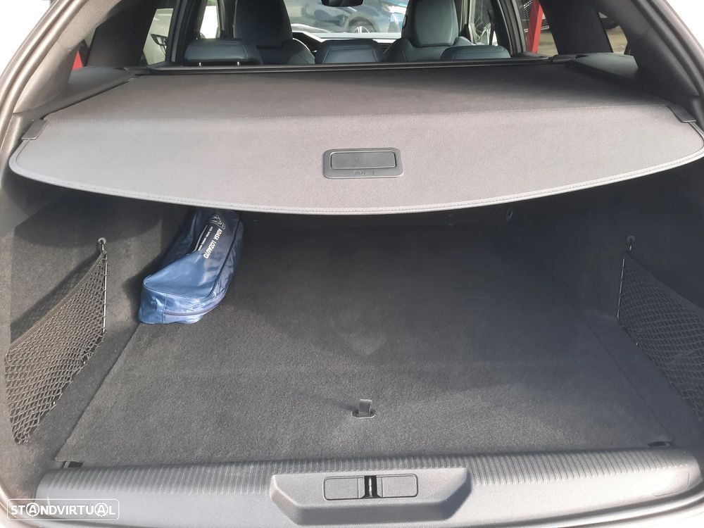 Peugeot 308 SW 1.6 Hybrid GT Pack e-EAT8 - 51