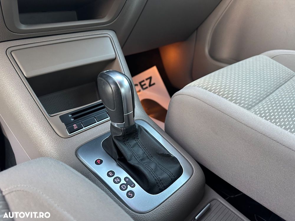 Volkswagen Golf Plus 1.2 TSI DSG Style - 13