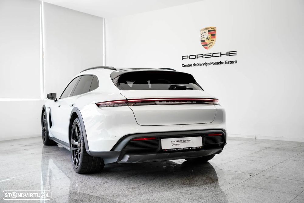 Porsche Taycan Cross Turismo 4 - 9