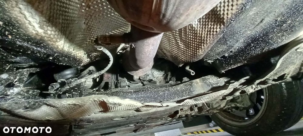 Toyota Avensis Touring Sports 1.8 Executive - 20