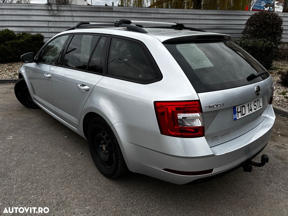Skoda Octavia 1.6 TDI DSG Ambition - 4