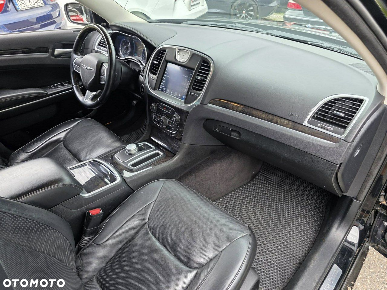 Chrysler 300C - 26
