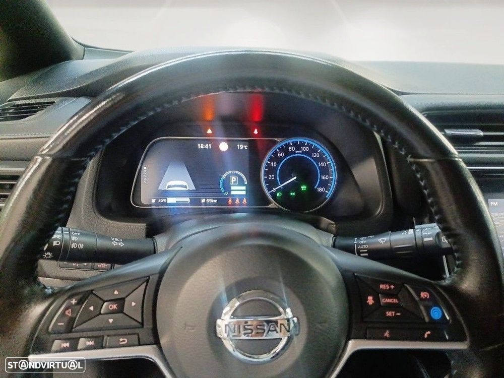 Nissan Leaf N-Connecta - 8