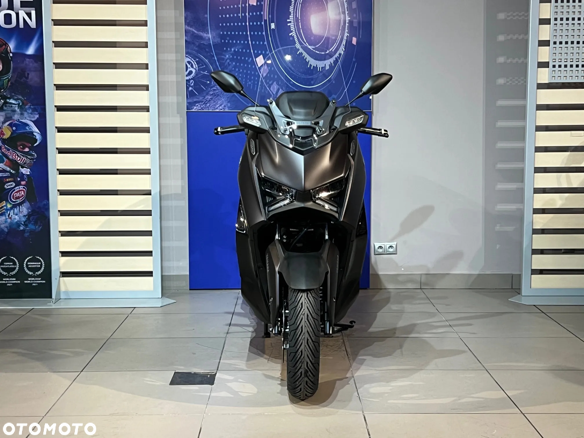 Yamaha X-max - 11