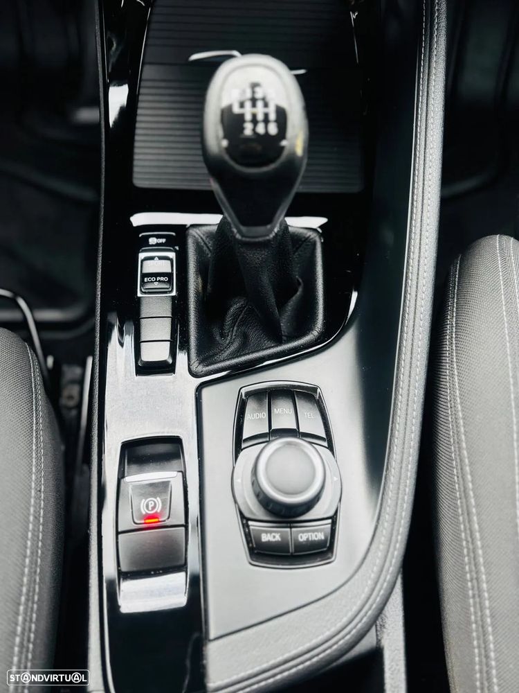 BMW X1 16 d sDrive Line Sport - 15