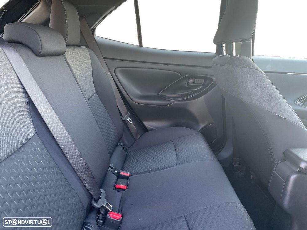 Toyota Yaris Cross 1.5 HDF Square Collection - 4