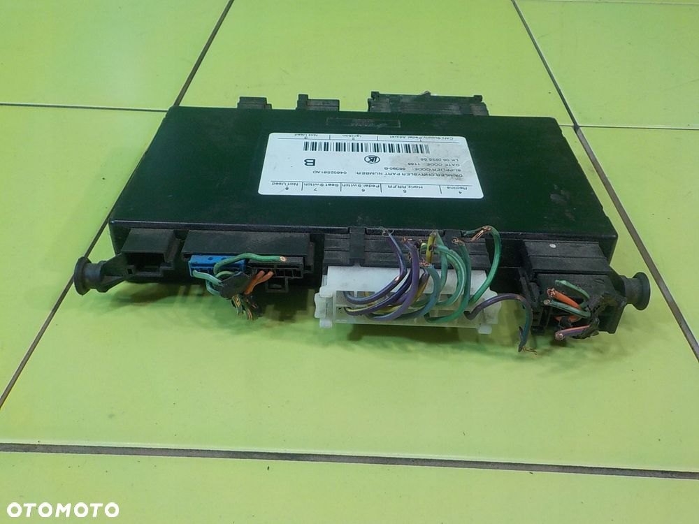 CHRYSLER GRAND VOYAGER V 2.8 CRD 08r 5D modul sterownik fotela 04602581AD - 2