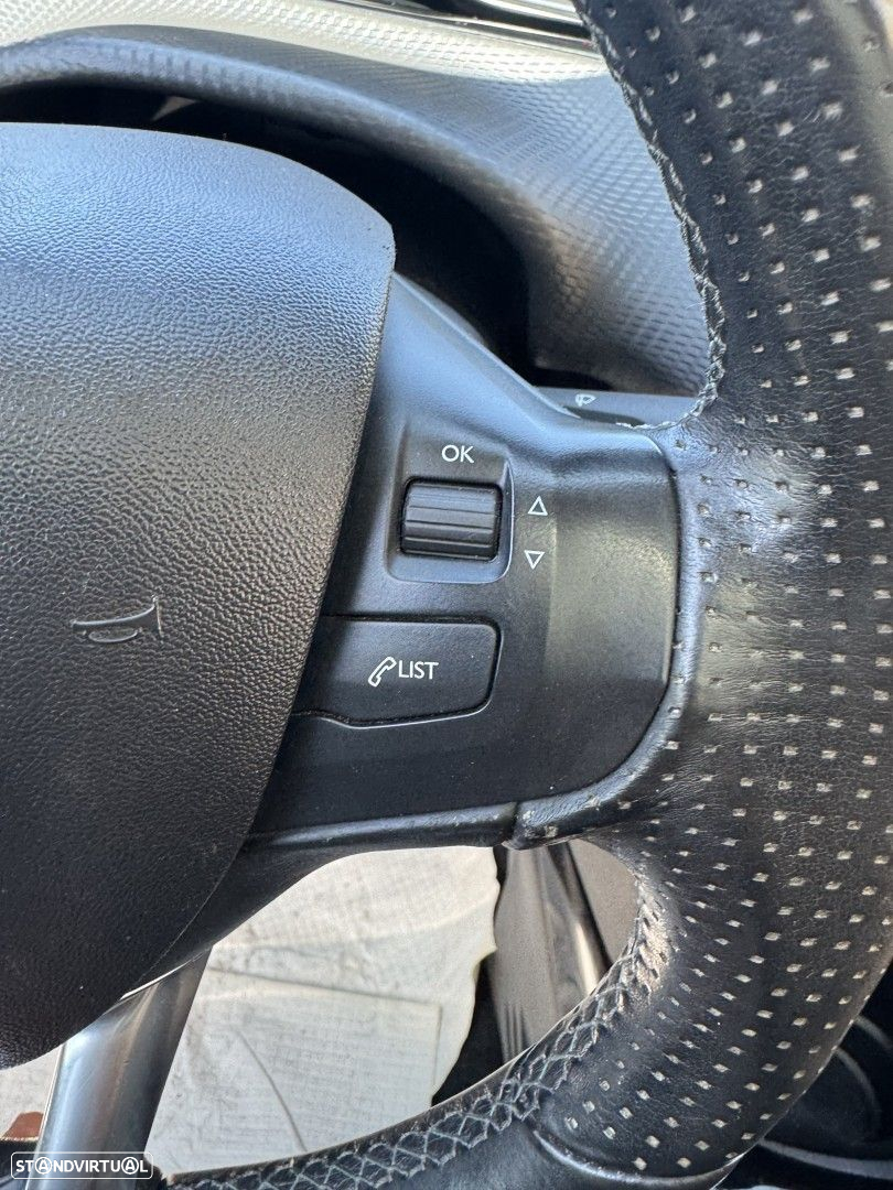 Peugeot 2008 1.2 PureTech Crossway EAT6 - 12