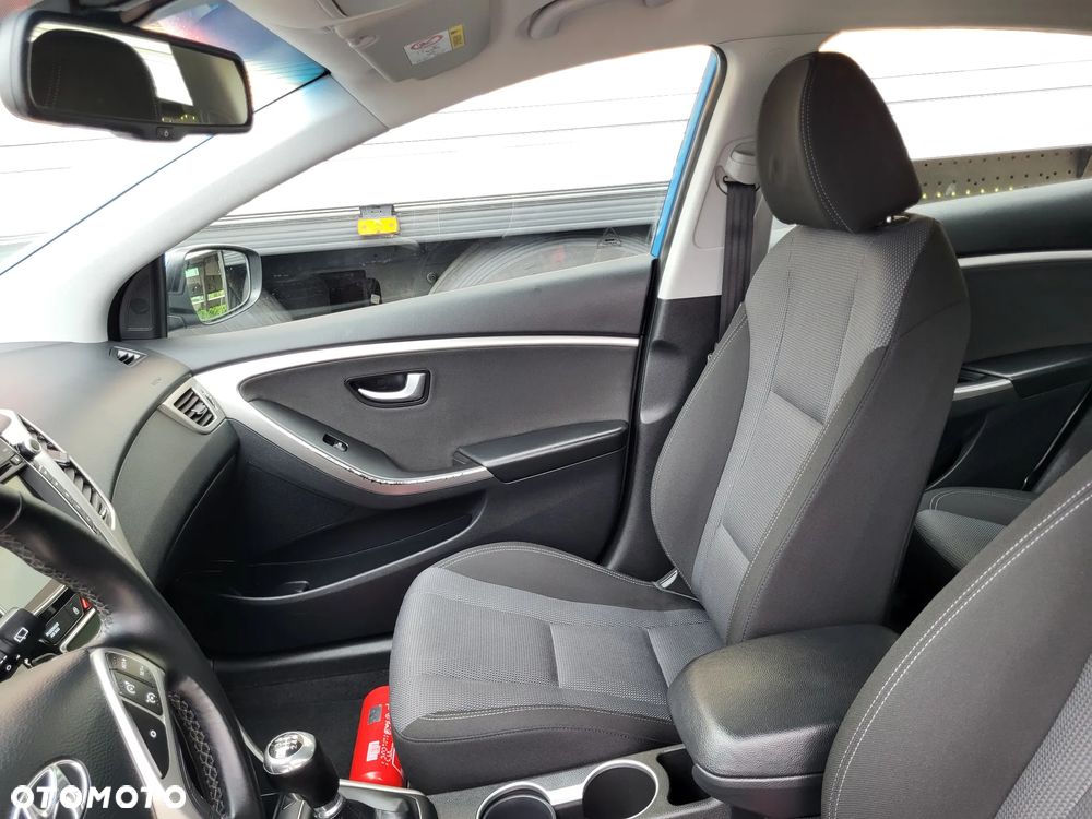 Hyundai i30 1.4 Passion Plus - 23