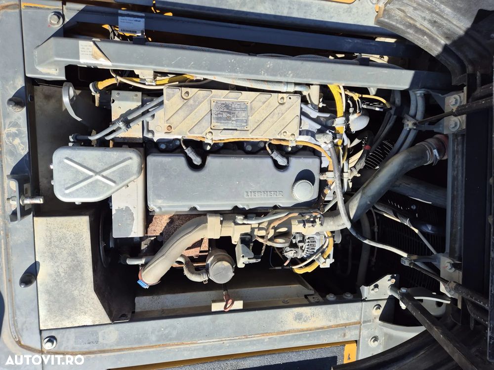 Liebherr R922 NLC - 12