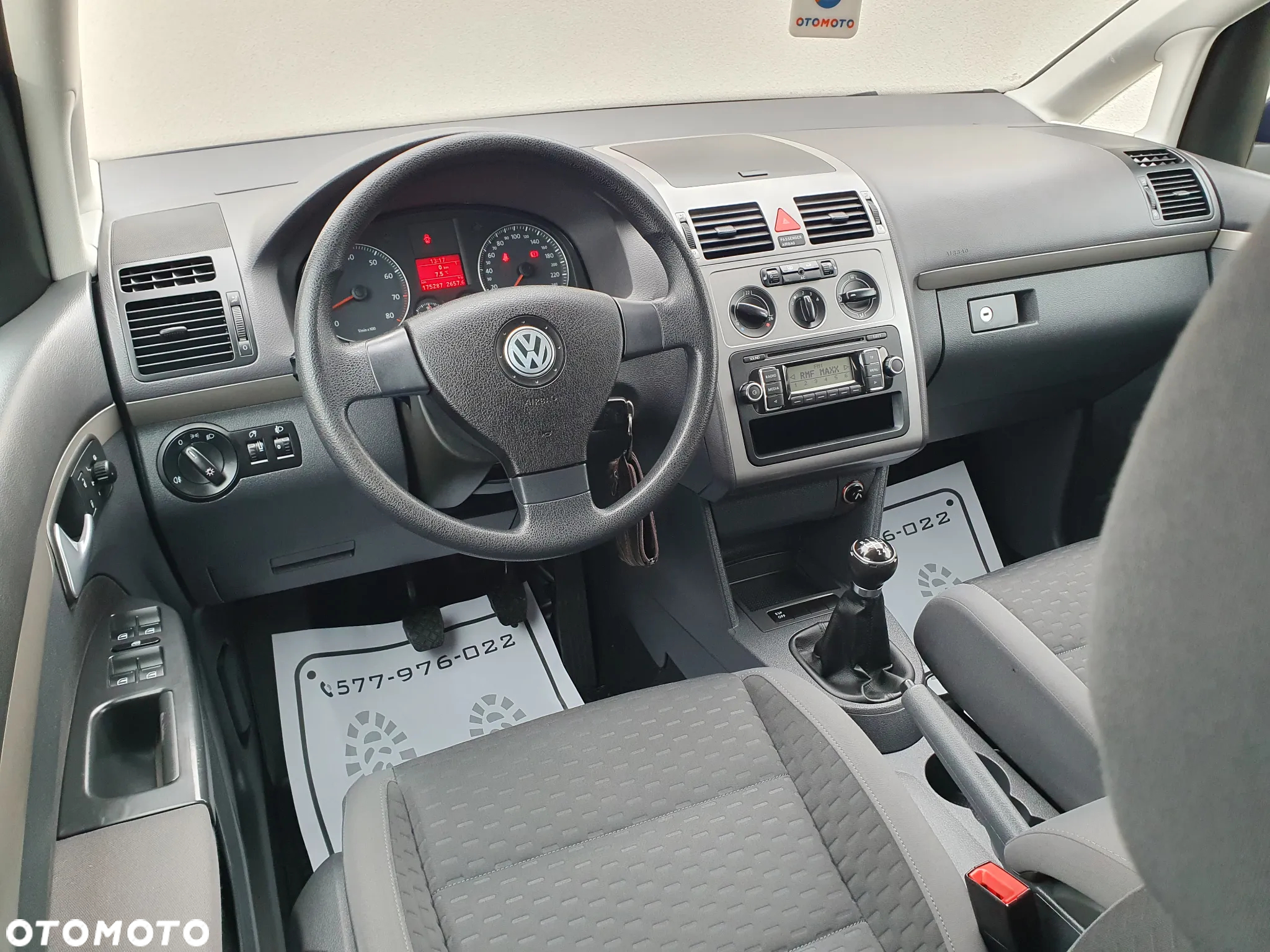 Volkswagen Touran 1.4 TSI Trendline - 6