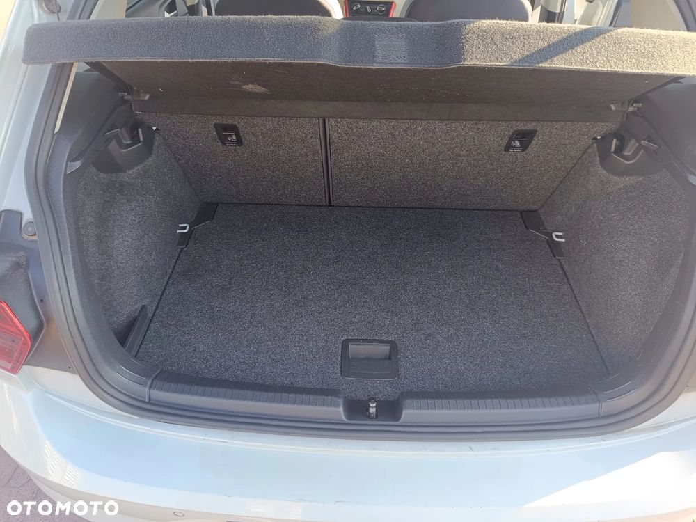 Volkswagen Polo 1.0 TSI Beats - 25