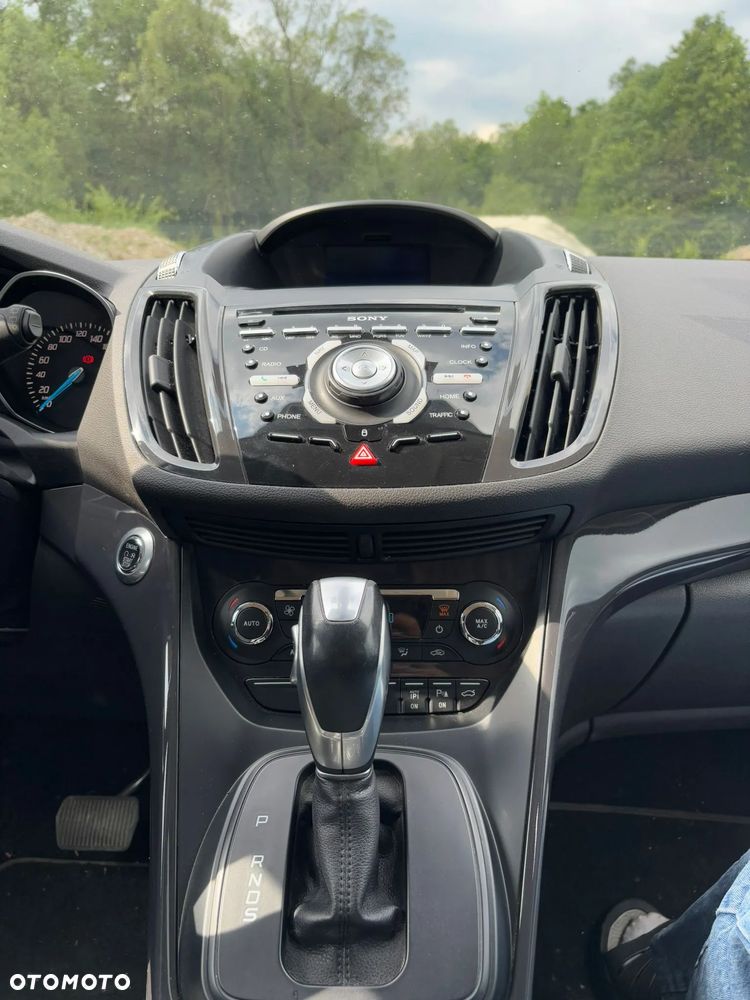 Ford Kuga - 21