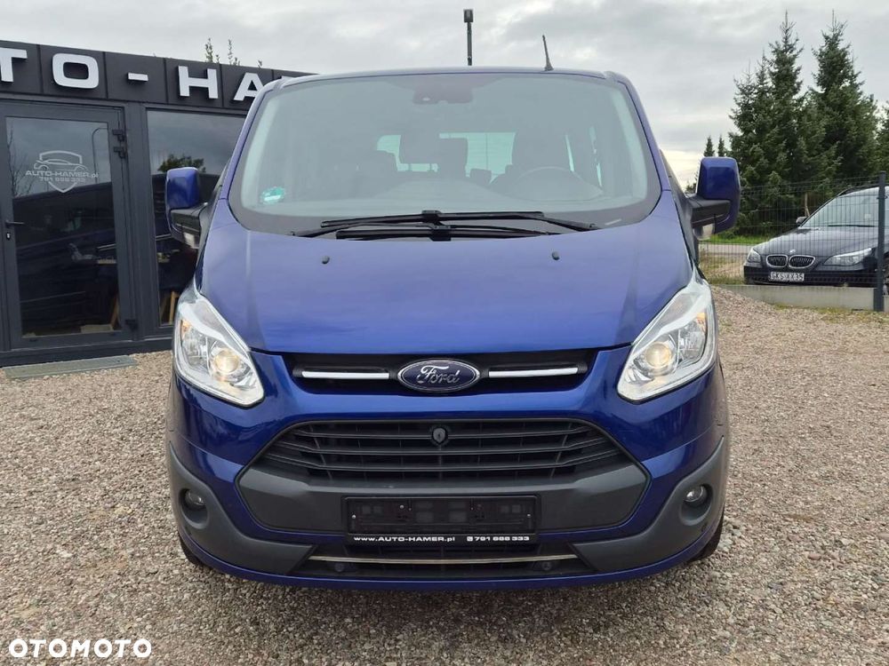 Ford Tourneo Custom - 36