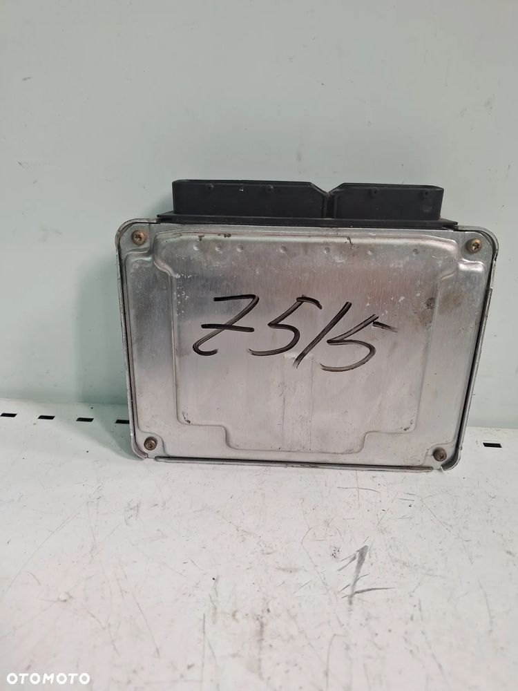 skoda octavia 1.9TDI komputer sterownik  038906012H    (75/5) - 4