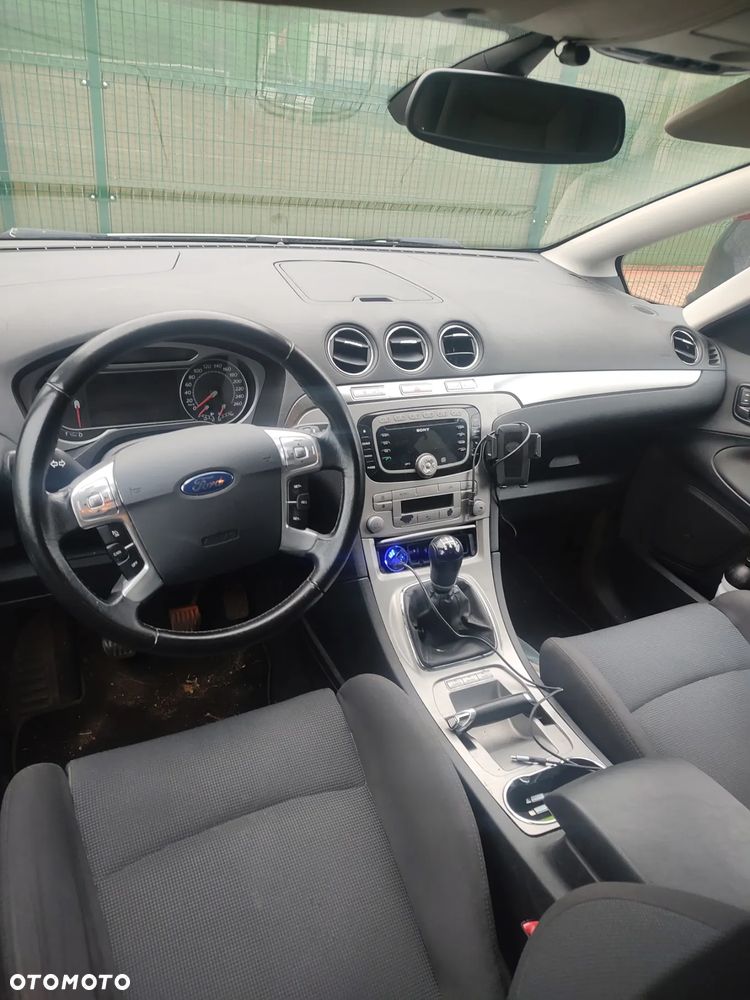 Ford S-Max 2.0 Titanium - 11