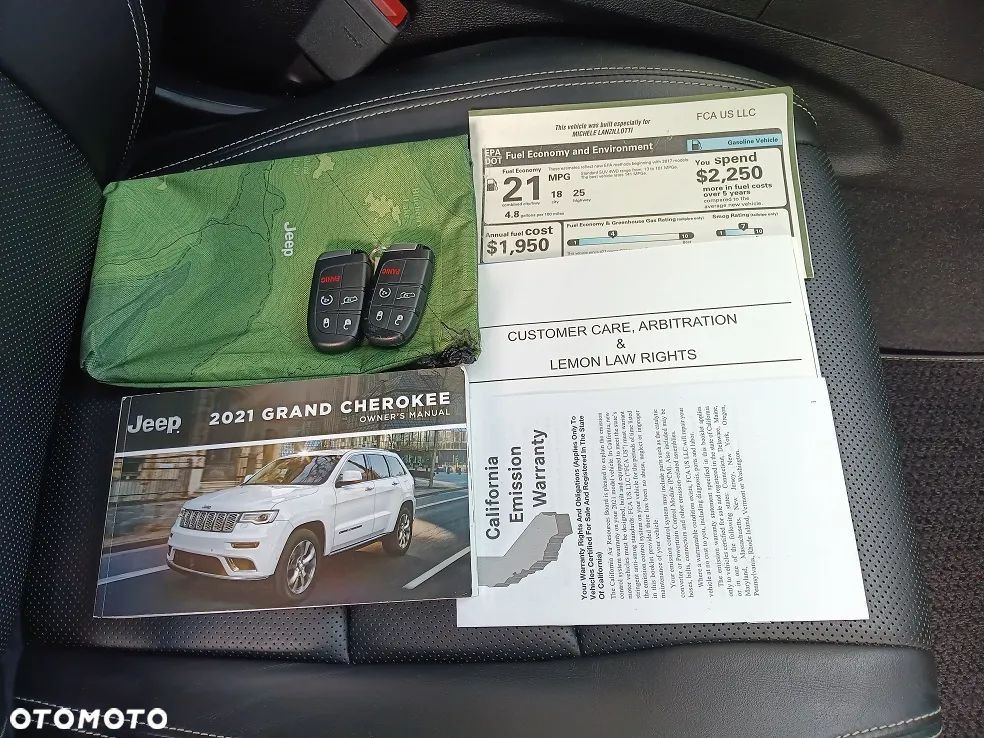 Jeep Grand Cherokee - 16