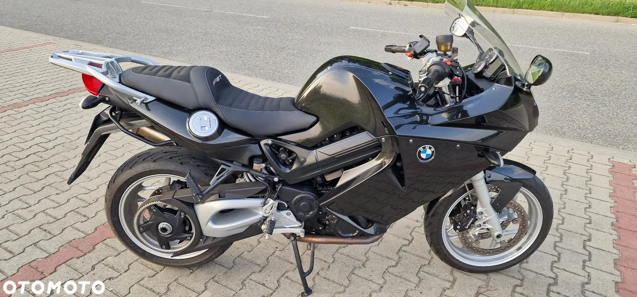 BMW F - 4