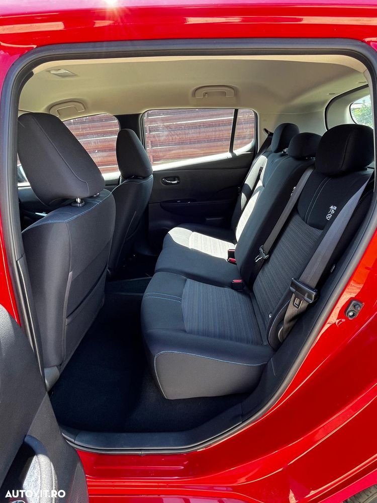 Nissan LEAF 40 kWh N-Connecta - 12