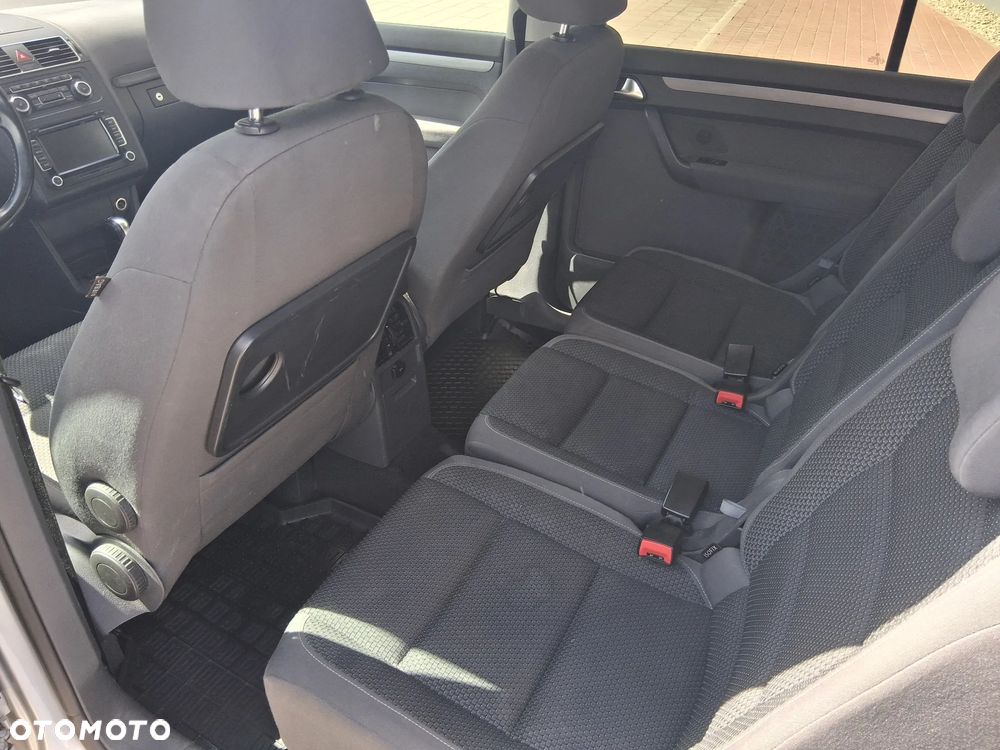Volkswagen Touran 1.6 TDI DPF Comfortline DSG - 10
