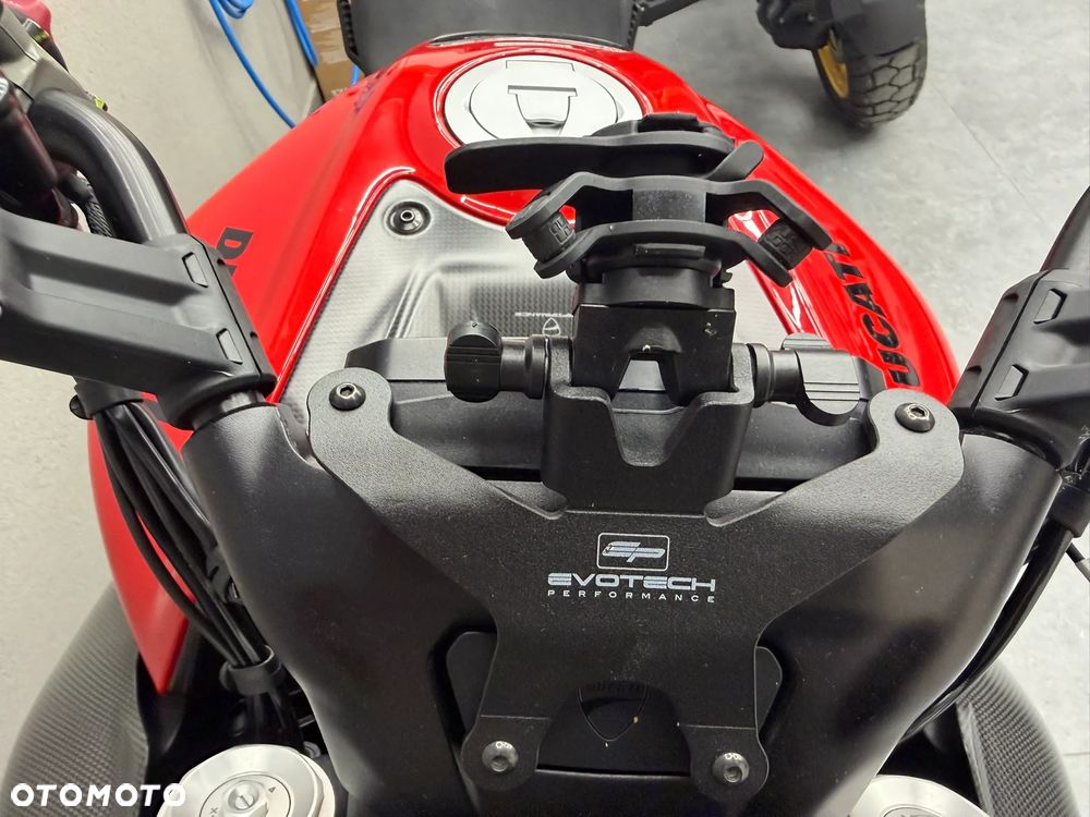 Ducati Diavel - 8