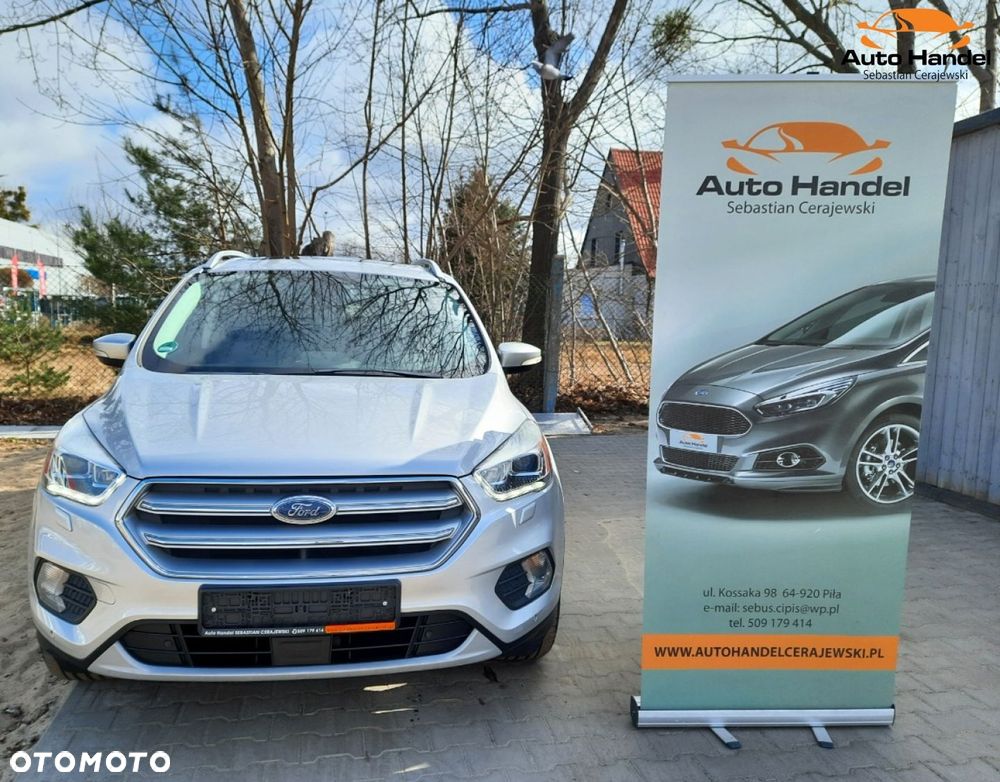 Ford Kuga 1.5 EcoBoost 2x4 Titanium - 4