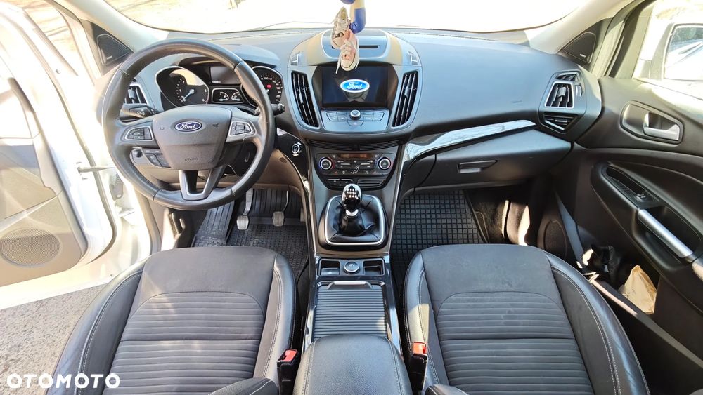Ford Kuga - 6