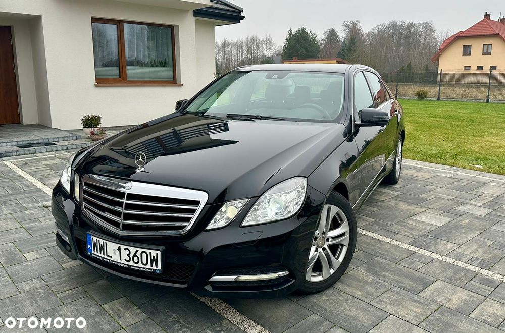 Mercedes-Benz Klasa E 220 CDI BlueEff Avantgarde - 2