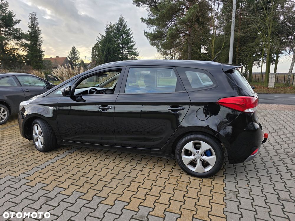 Kia Carens 1.7 CRDi Vision - 9