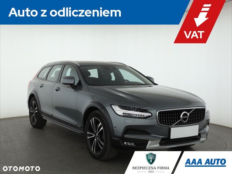 Volvo V90 Cross Country - 2