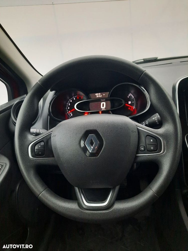 Renault Clio - 17