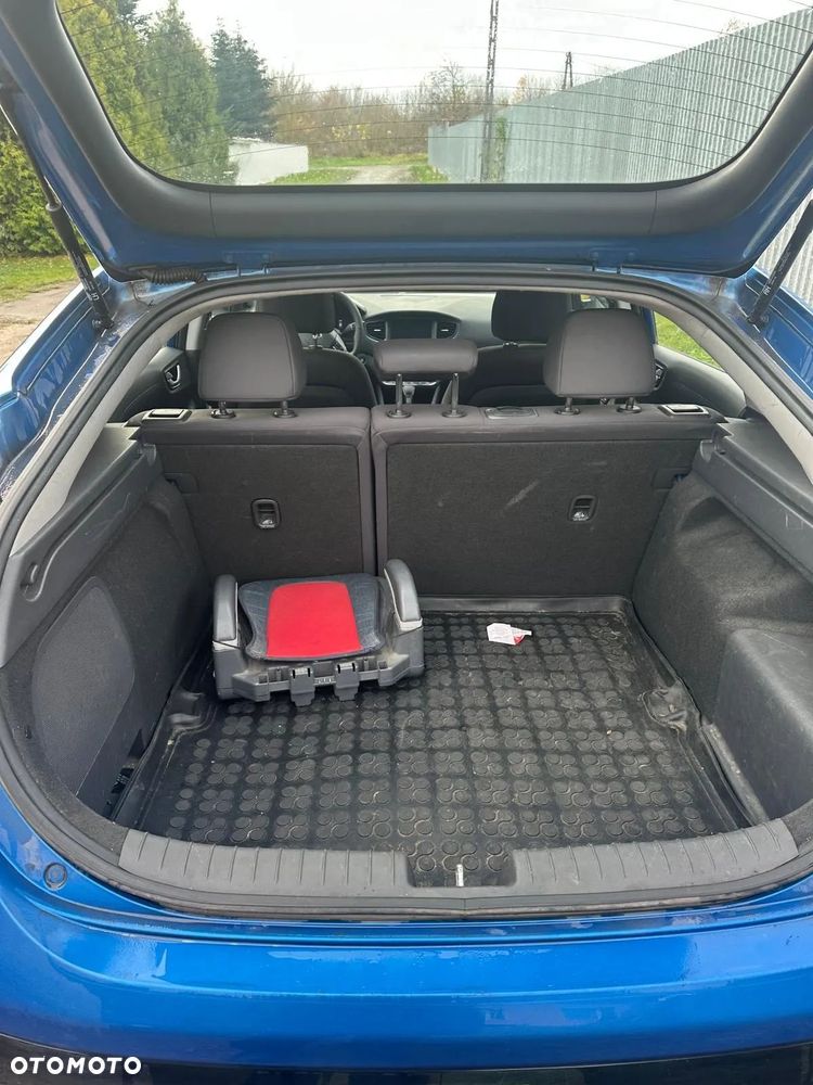 Hyundai IONIQ Hybrid Platinum - 7