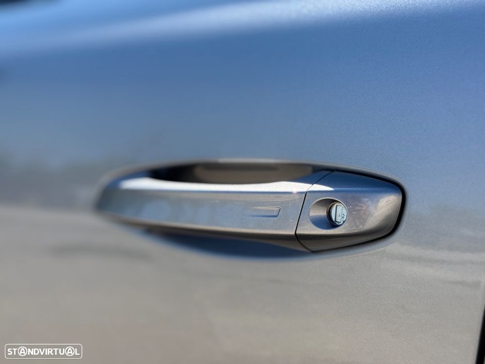 Peugeot 308 SW 1.6 Hybrid Allure e-EAT8 - 15