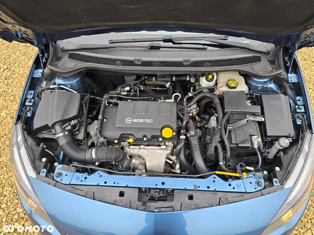 Opel Astra 1.4 Turbo Cosmo - 32