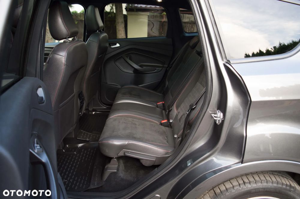 Ford Kuga 2.0 TDCi 4x2 ST-Line - 26
