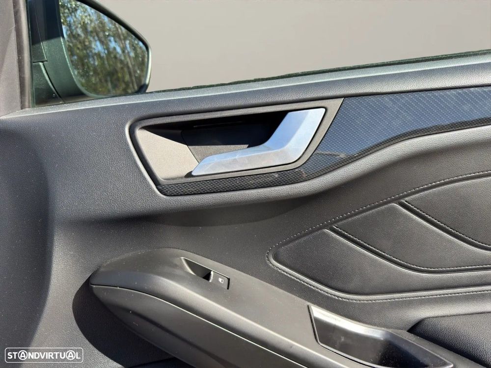 Ford Focus 2.3 EcoBoost S&S ST - 16