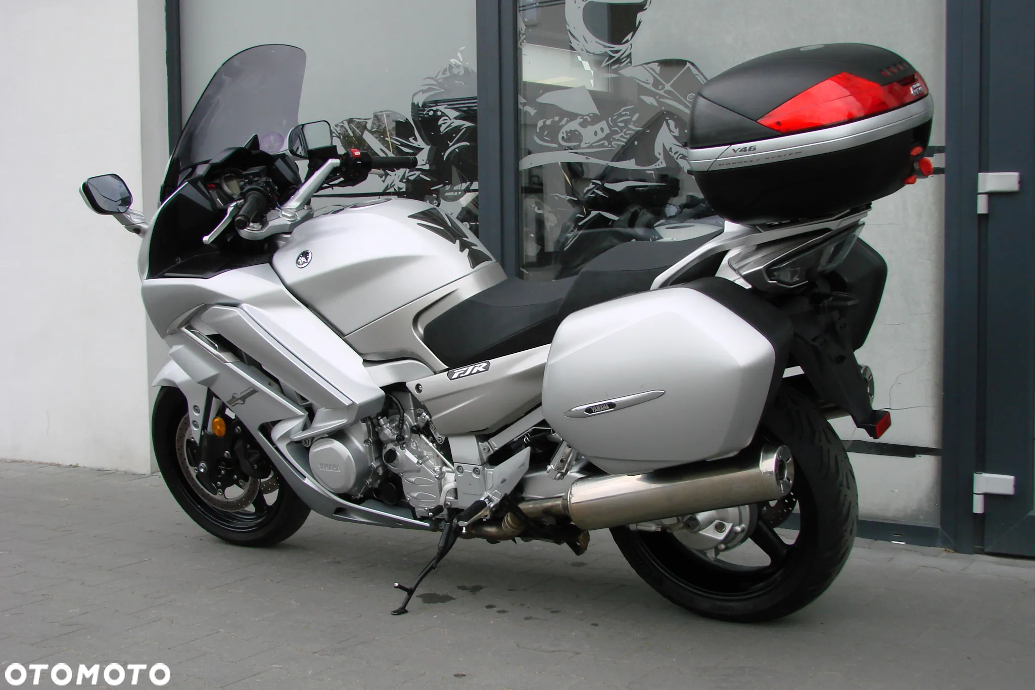 Yamaha FJR - 6
