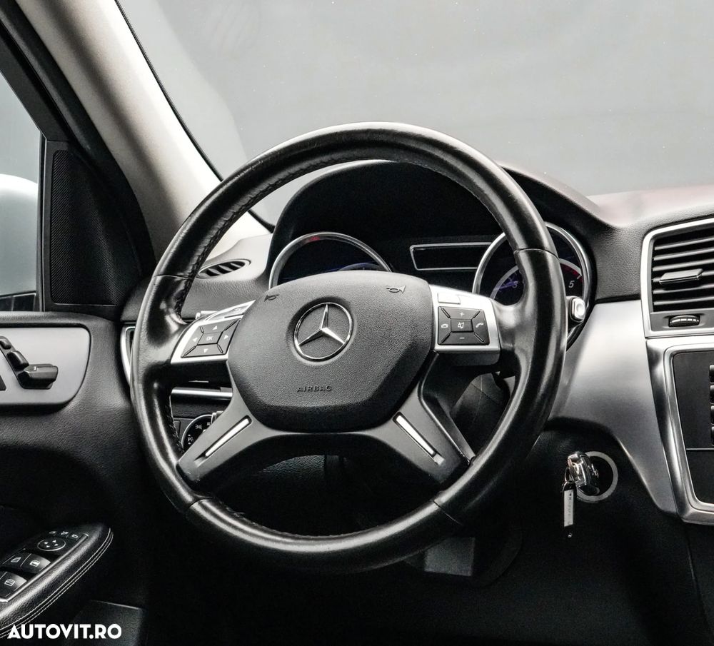 Mercedes-Benz ML 350 BlueTEC 4MATIC 7G-TRONIC Edition 1 - 18