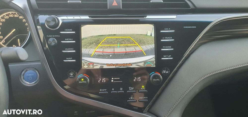 Toyota Camry 2.5 Exclusive - 23