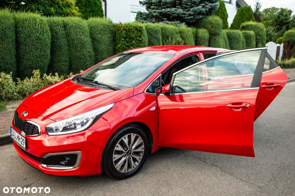 Kia Ceed 1.4 CVVT Dream Team Edition - 15