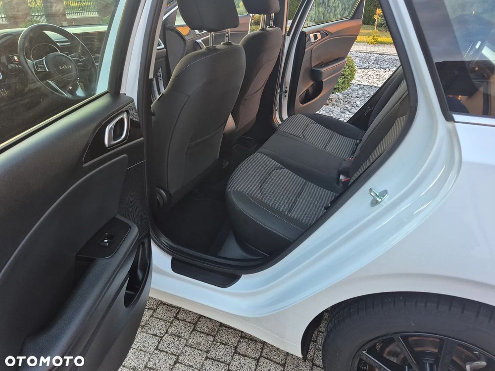 Kia Ceed 1.0 T-GDI Business Line - 12