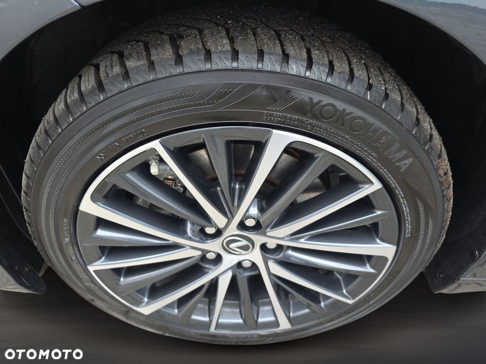 Lexus ES 300h Business Edition - 30