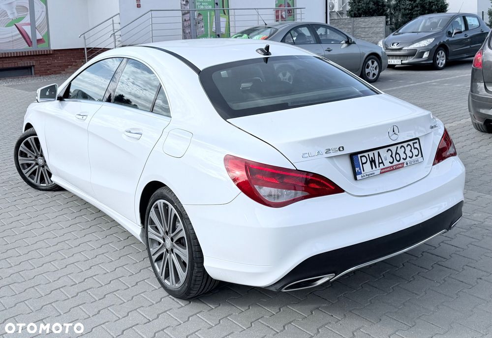 Mercedes-Benz CLA - 31