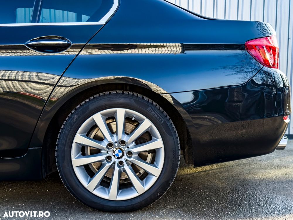BMW Seria 5 525d Aut. - 27